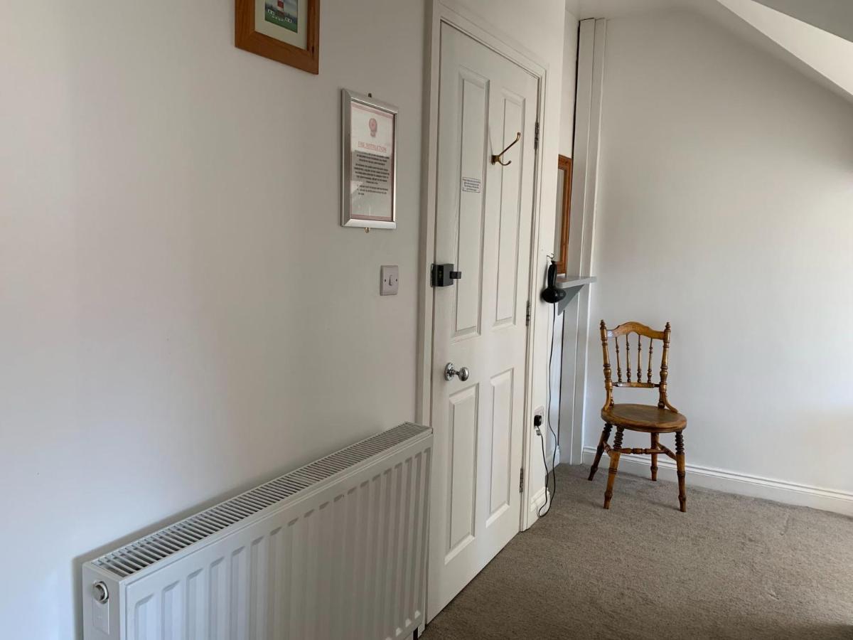 The Middleham Bed & Breakfast Whitby Exterior photo